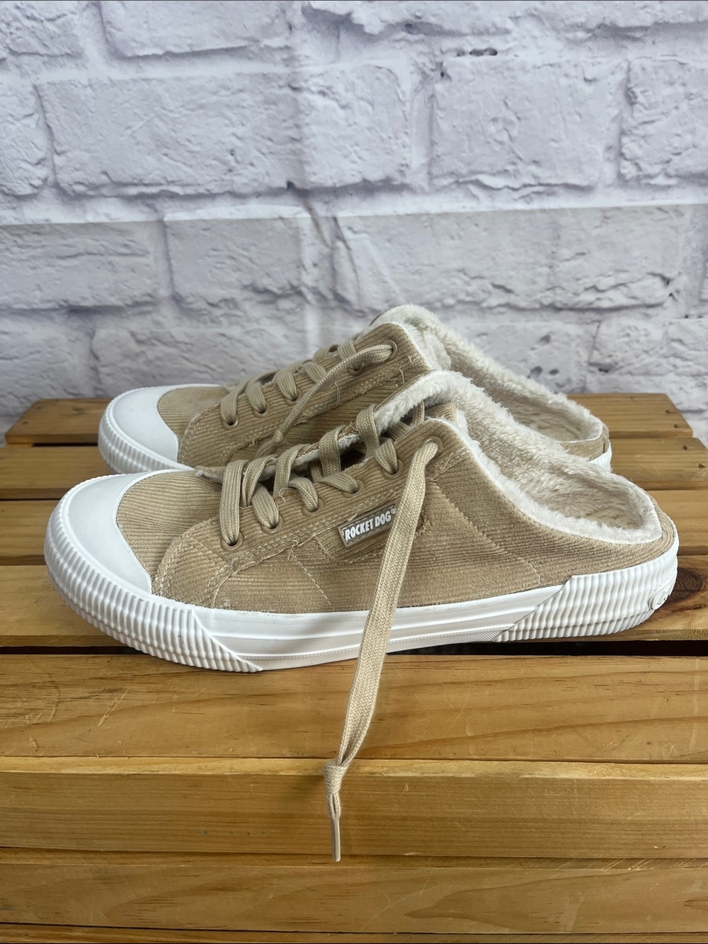 Rocketdog Y2K Sport Cheery Corduroy Slip On Mule Sneakers Size 10